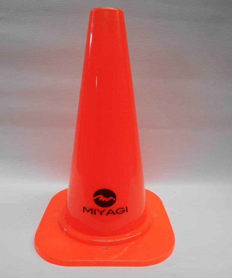 Cono Plástico De 40 CM Sin Hueco M8605 - 16 - NAR - MIYAGI COLOMBIA