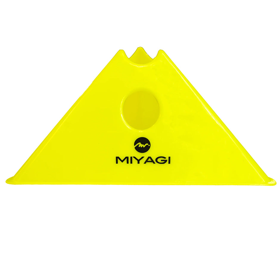 Cono Triangular de Polietileno con Huecos de 12CMS M30245-12-VER MIYAGI