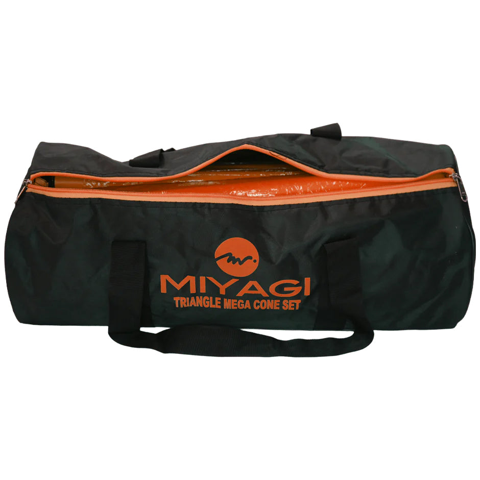 Set de Entrenamiento Miyagi con Conos y Postes 30M M30260